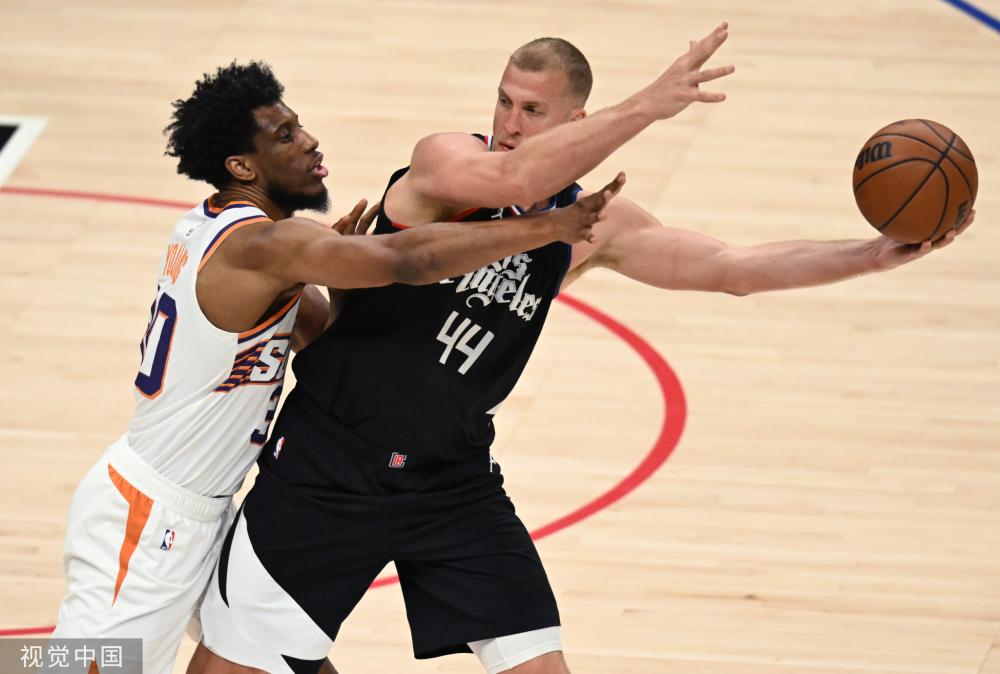 但在防守成 但在防守成